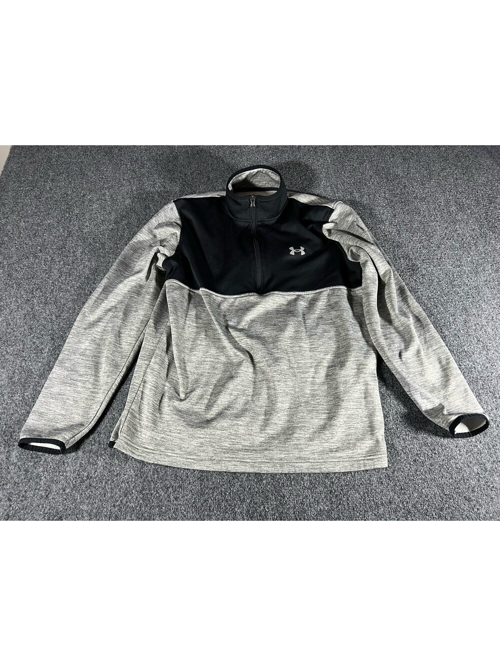 Under armour half zip pullover color block black & grey Med